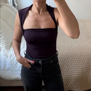 Aritzia Contour Flourish Top